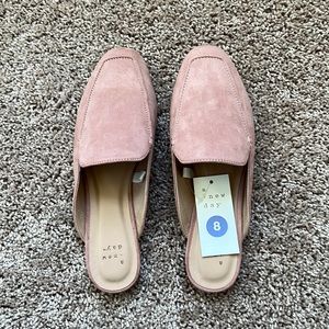 Target a new day pink mules